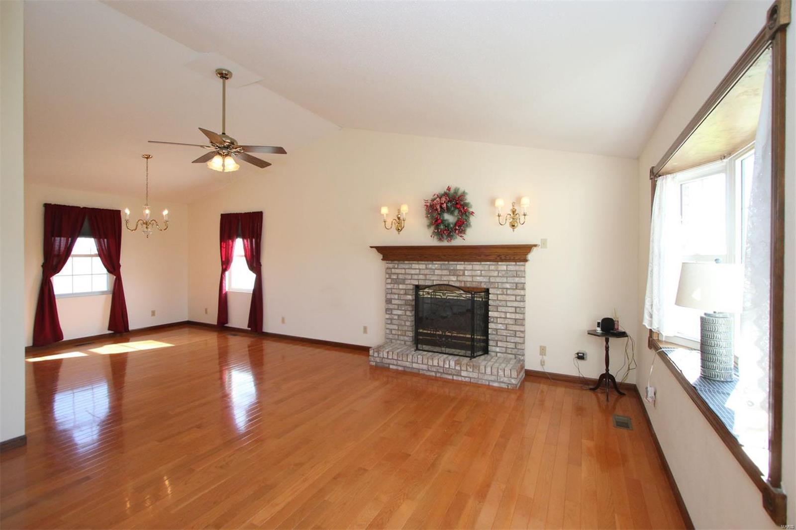 14620 Rowling Ridge Road Grafton, IL 62037 - Photo 12 of 30