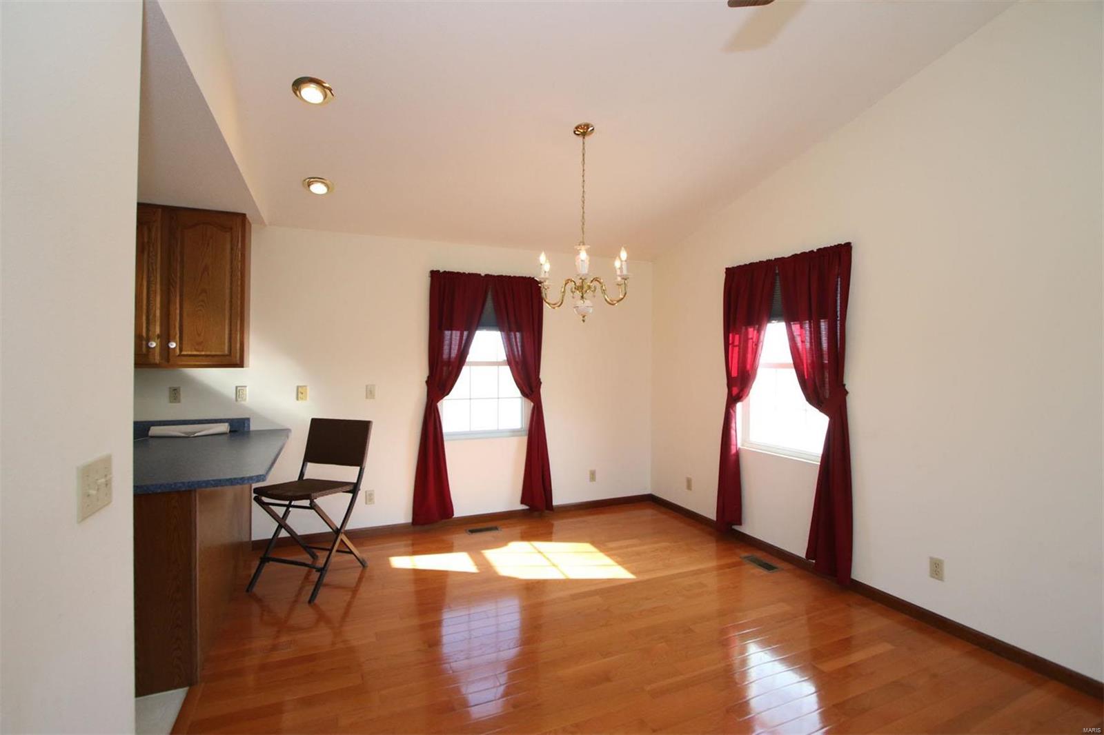 14620 Rowling Ridge Road Grafton, IL 62037 - Photo 13 of 30