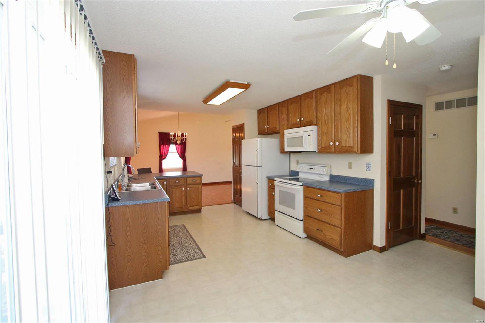 14620 Rowling Ridge Road Grafton, IL 62037 - Photo 16 of 30