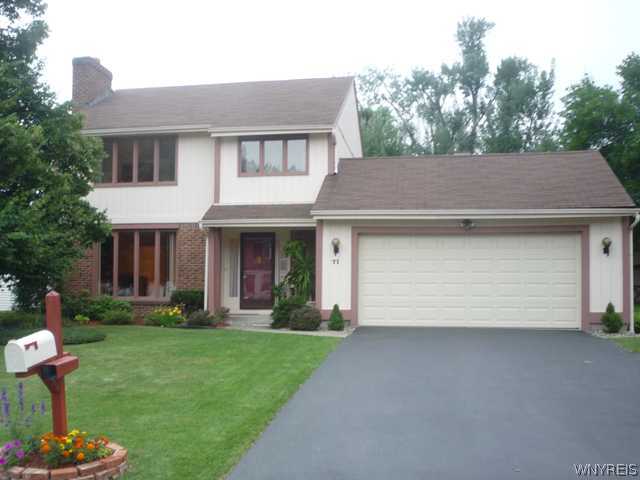 71 Rue Madeleine Amherst, NY 14221 - Photo 1 of 1 Exterior Front