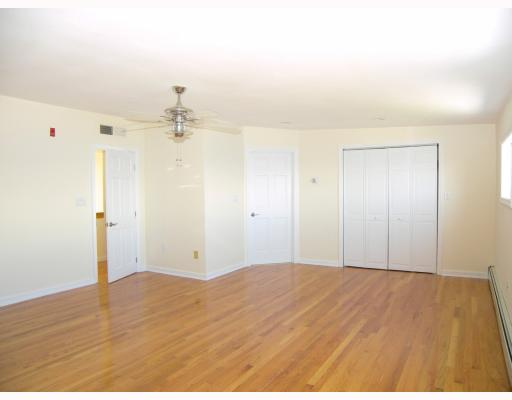 101 Ocean Road, Unit 303 Narragansett, RI 02882 - Photo 10 of 11 Bedroom.