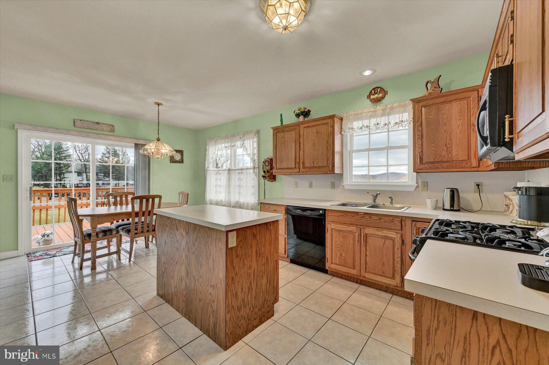 500 Maple Grove Road Mohnton, PA 19540 - Photo 17 of 48