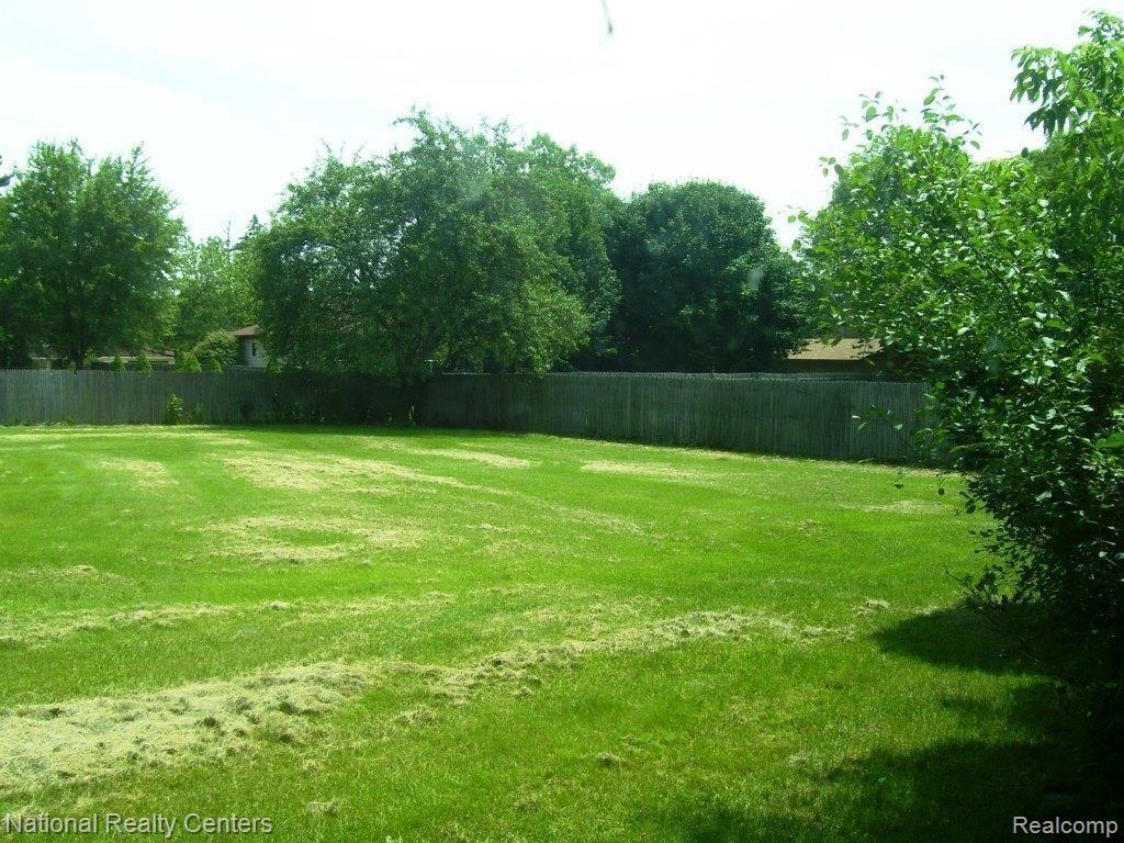 23600 Middlebelt Road Farmington Hills, MI 48336 - Photo 32 of 35