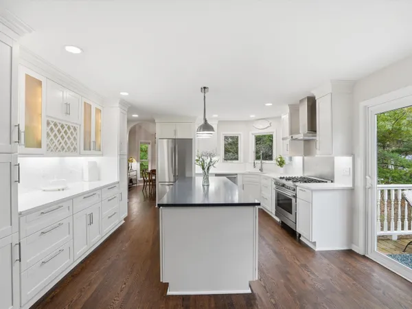 $874,500 | 11542 Lancelot Lane, Pinckney, MI 48169