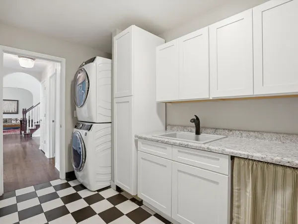 $874,500 | 11542 Lancelot Lane, Pinckney, MI 48169