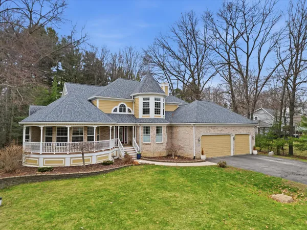 $874,500 | 11542 Lancelot Lane, Pinckney, MI 48169