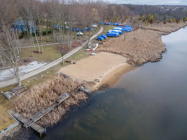 $874,500 | 11542 Lancelot Lane, Pinckney, MI 48169