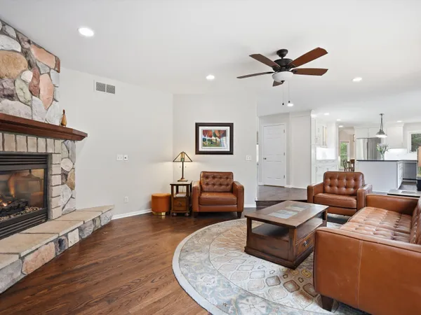 $874,500 | 11542 Lancelot Lane, Pinckney, MI 48169