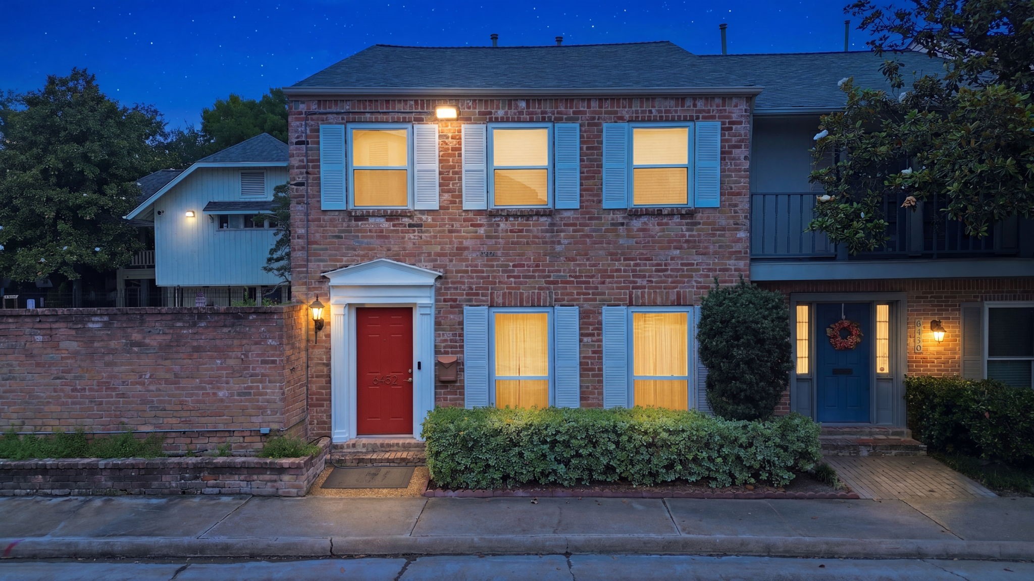 6452 Burgoyne Road, Unit 100 Houston, TX 77057 - Photo 1 of 44 a front view of a house
