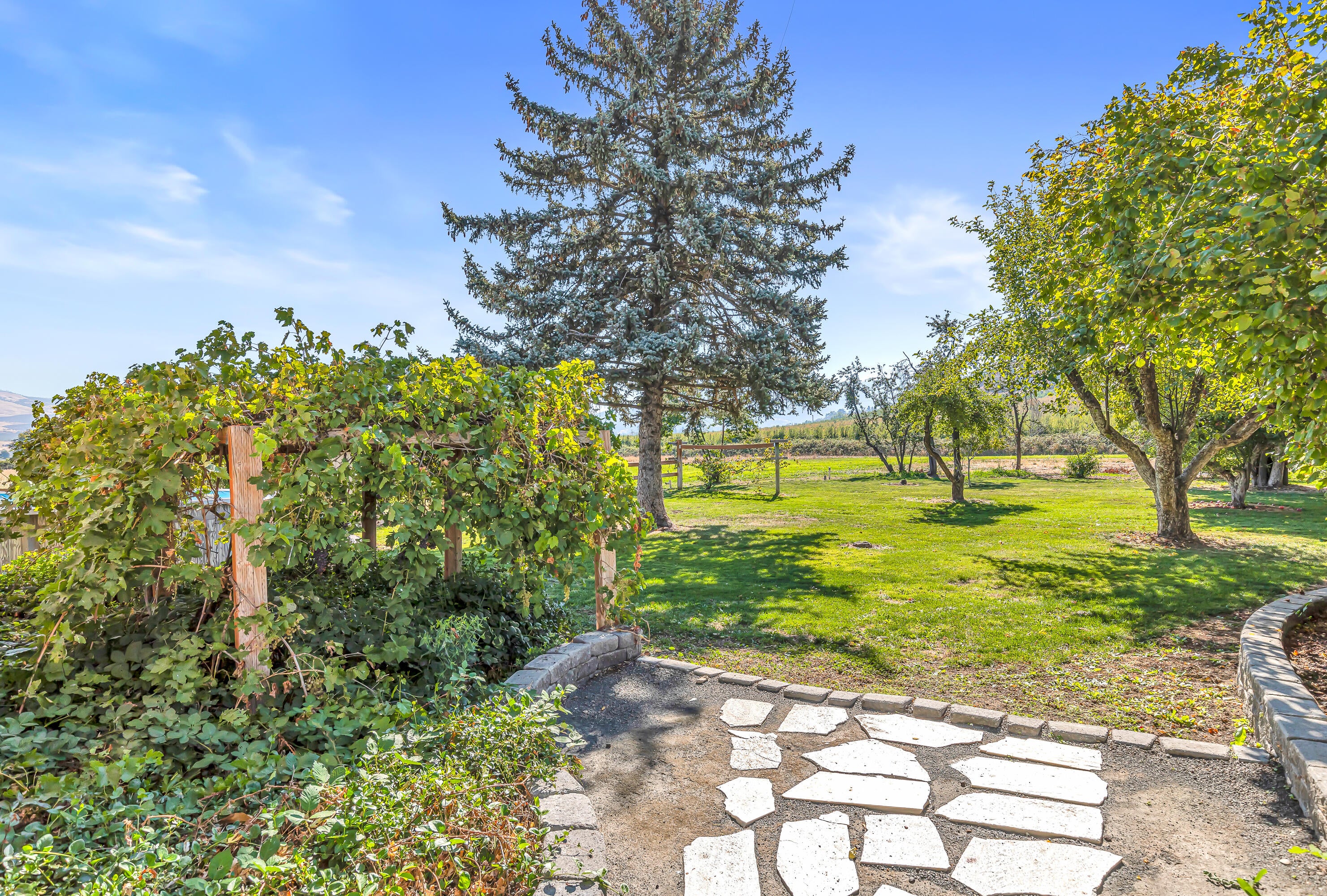 1593 Pioneer Road Talent, OR 97540 - Photo 47 of 50 1593 Pioneer Road, Talent, OR 97540