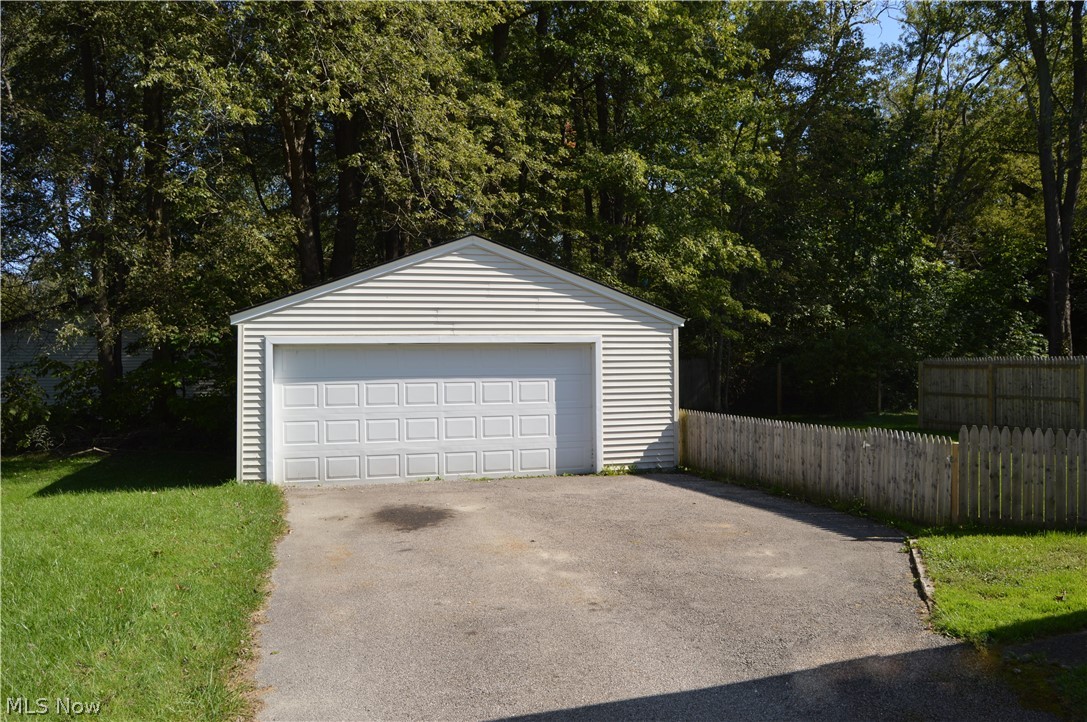 1535 Hubbard Road Madison, OH 44057 - Photo 12 of 12 Gallery Image 12