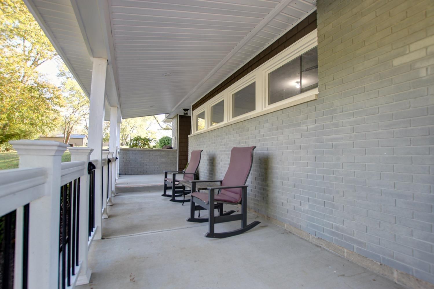 7165 Carson Road Middletown, OH 45044 - Photo 4 of 40 Gallery Image 4