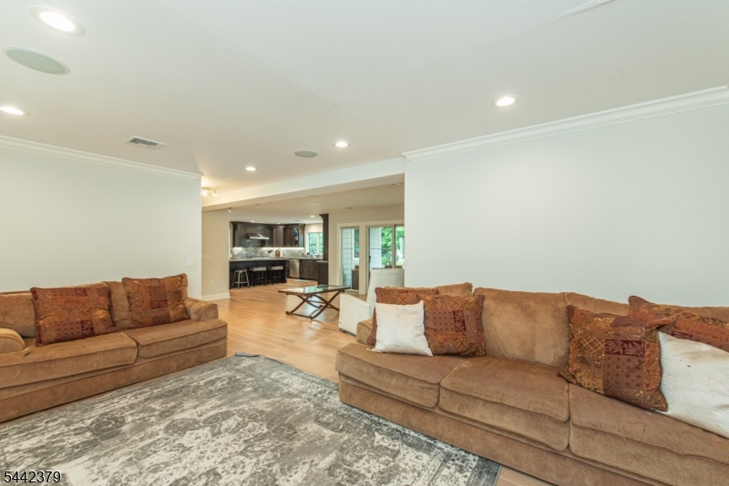57 Coventry Road Wayne, NJ 07470 - Photo 16 of 35