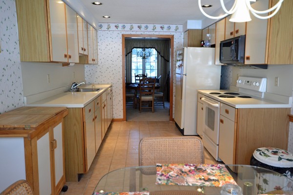 87 Fuller Pond Road, Unit 154 Middleton, MA 01949 - Photo 7 of 24 Gallery Image 7