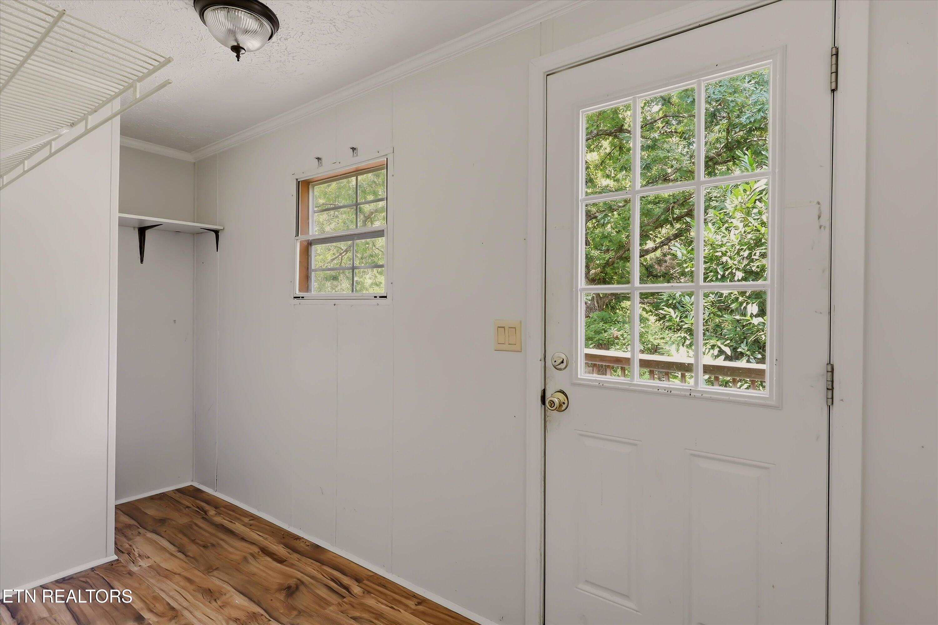 1148 Ridgeview Road Maryville, TN 37801 - Photo 7 of 18 Laundry/Side