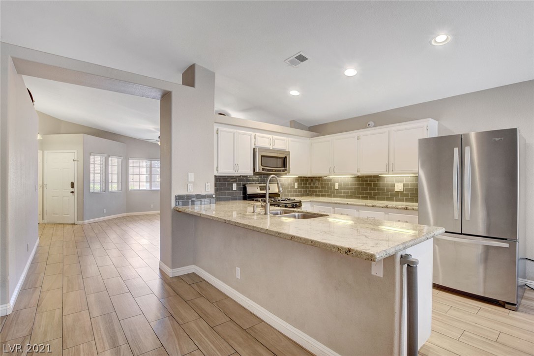 2253 Ramsgate Drive Henderson, NV 89074 - Photo 7 of 40 Gallery Image 7