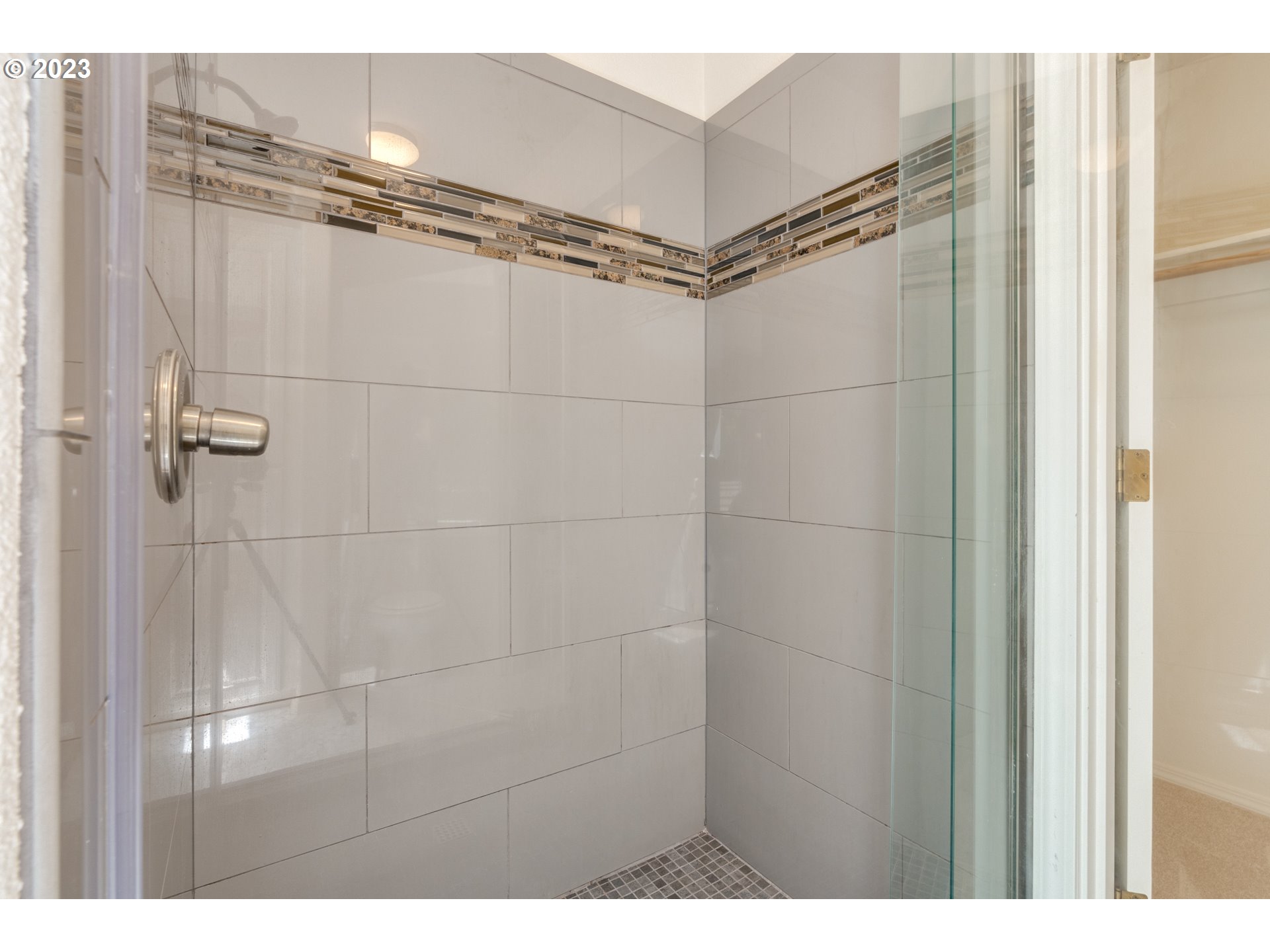 8399 Southwest 184th Loop Beaverton, OR 97007 - Photo 23 of 29 Gallery Image 23