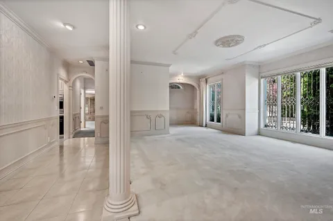 $1,995,000 | 9400 West Pebble Brook Lane, Garden City, ID 83714