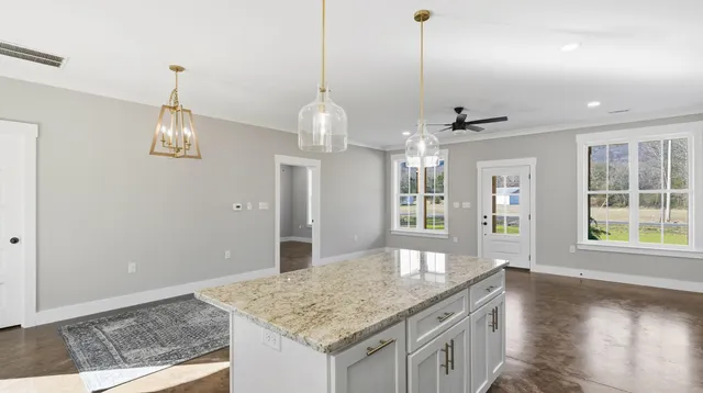 $347,700 | 208 Old State Highway 28, Whitwell, TN 37397