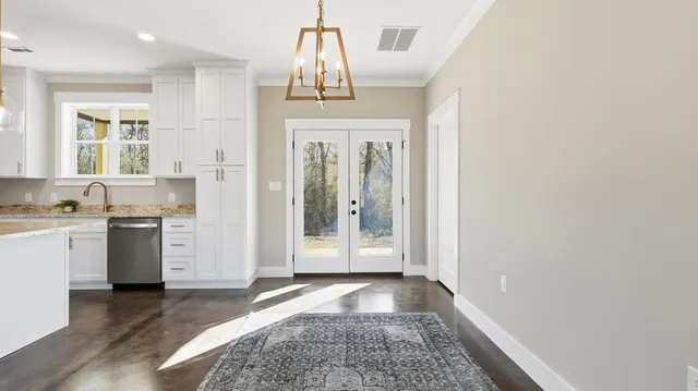 $347,700 | 208 Old State Highway 28, Whitwell, TN 37397