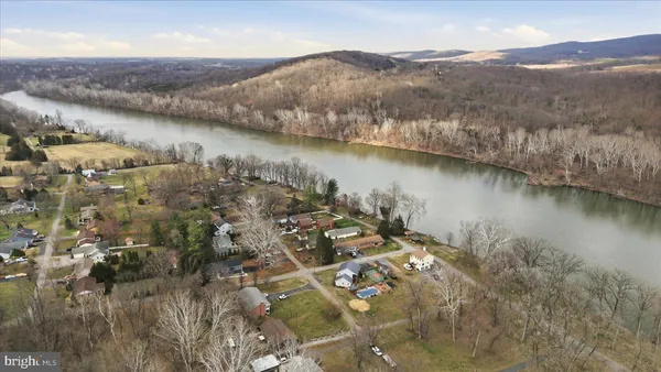 $724,999 | 61 Natalie Lane, Harpers Ferry, WV 25425