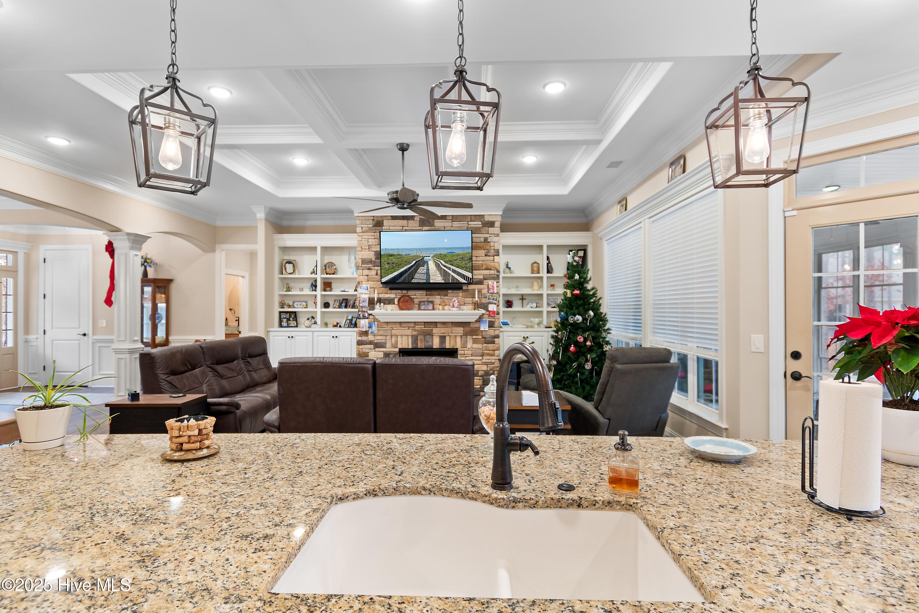 6482 Kirkwall Point Southwest Ocean Isle Beach, NC 28469 - Photo 16 of 91 Kitchen to LR