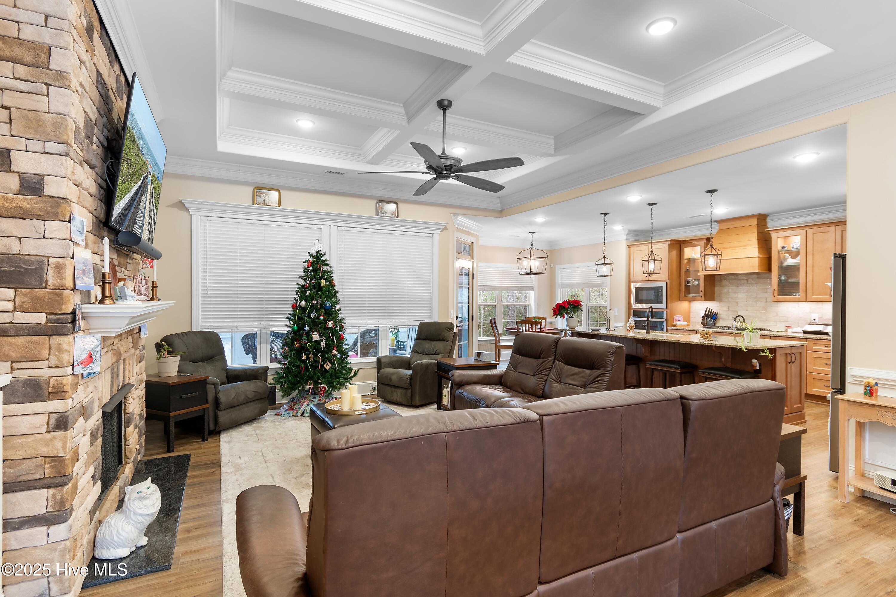 6482 Kirkwall Point Southwest Ocean Isle Beach, NC 28469 - Photo 5 of 91 Living room
