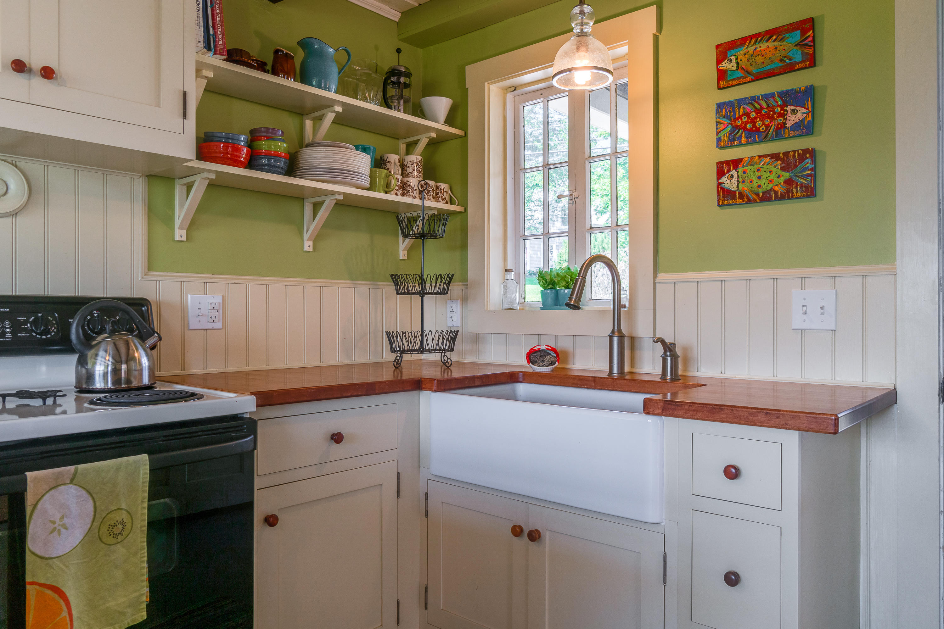 1439 Highway 32 Bristol, ME 04564 - Photo 32 of 54 Kitchen