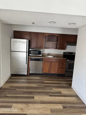 $1,176 | 14 Residence Inn Drive, Unit 201, Colonie, NY 12110