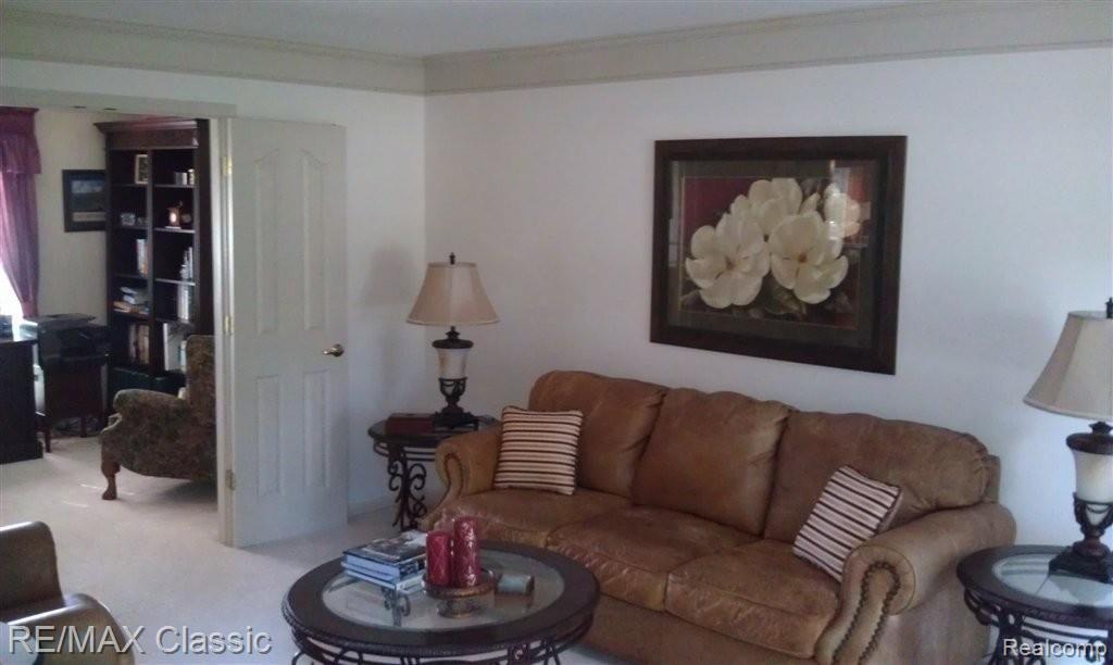 46419 Mornington Road Canton, MI 48188 - Photo 13 of 35 Family room