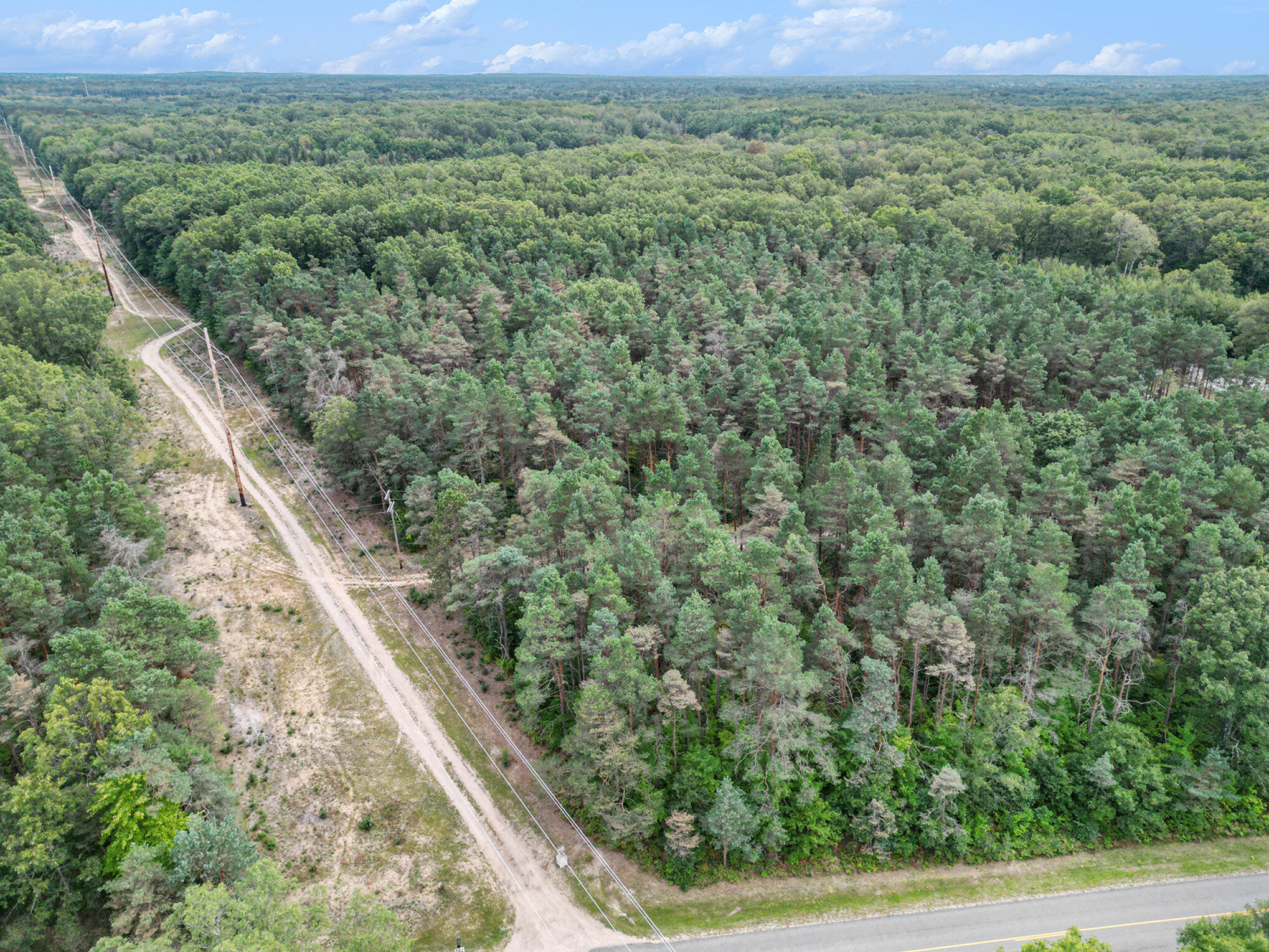 8893 Hayes Road Mecosta, MI 49332 - Photo 30 of 43 031_dji_0428