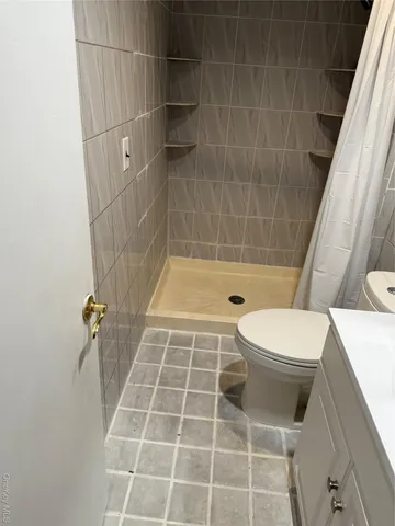 $3,500 | 18 Leach Street, Lynbrook, NY 11563