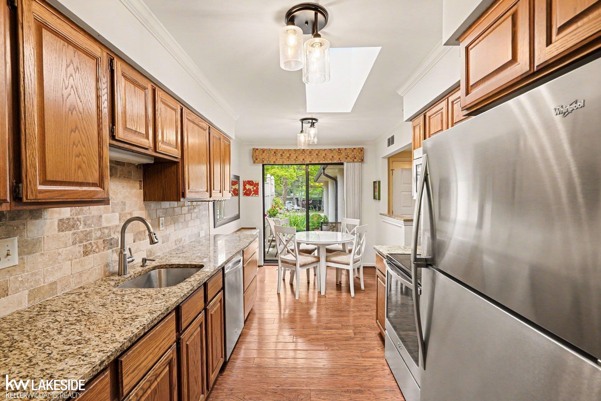 983 Wexford Way Rochester Hills, MI 48307 - Photo 13 of 27