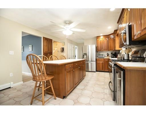 242 Olde Forge Road Hanover, MA 02339 - Photo 6 of 34 Gallery Image 6