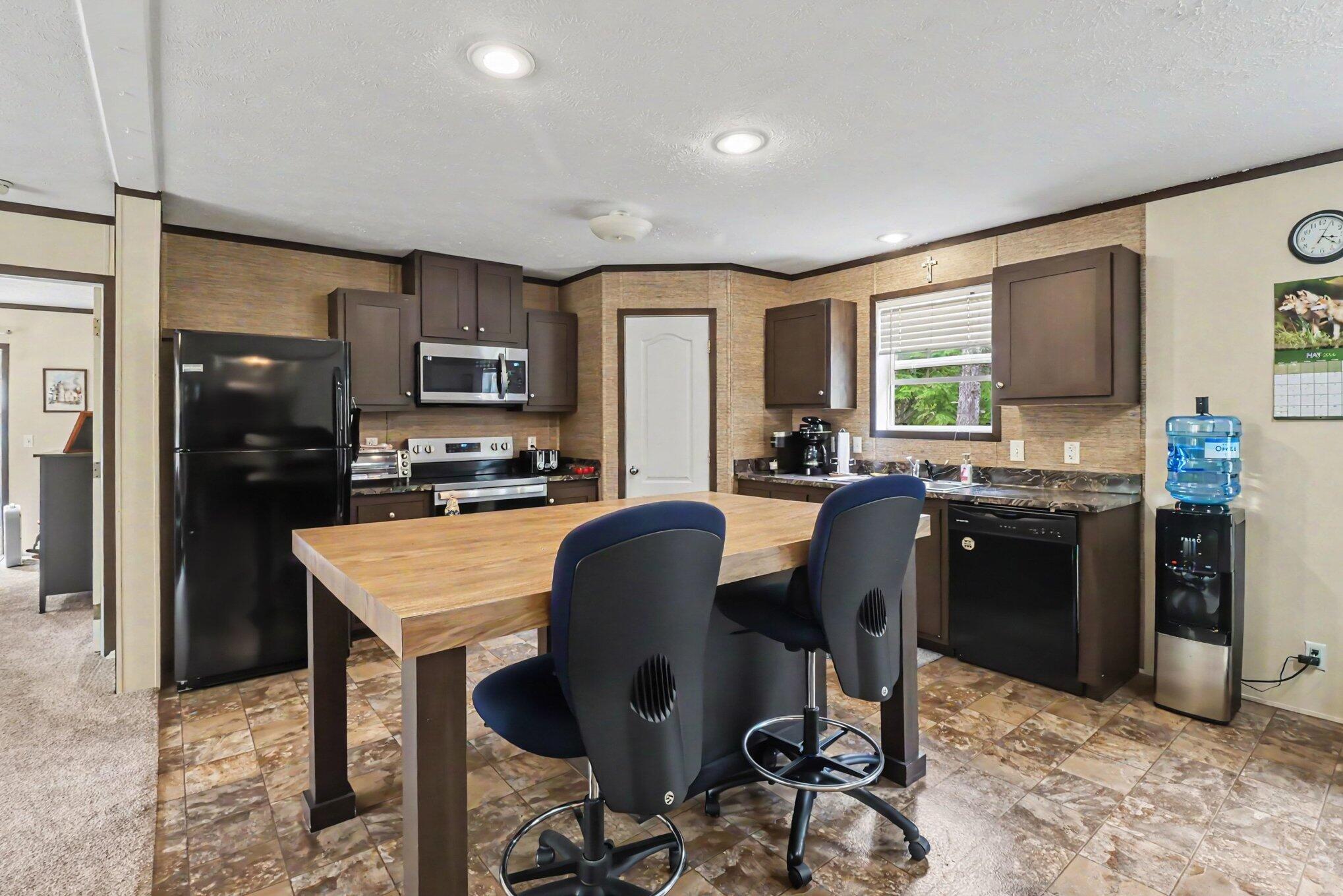 9054 East Ruth Drive Branch, MI 49402 - Photo 7 of 30 010_file_9768