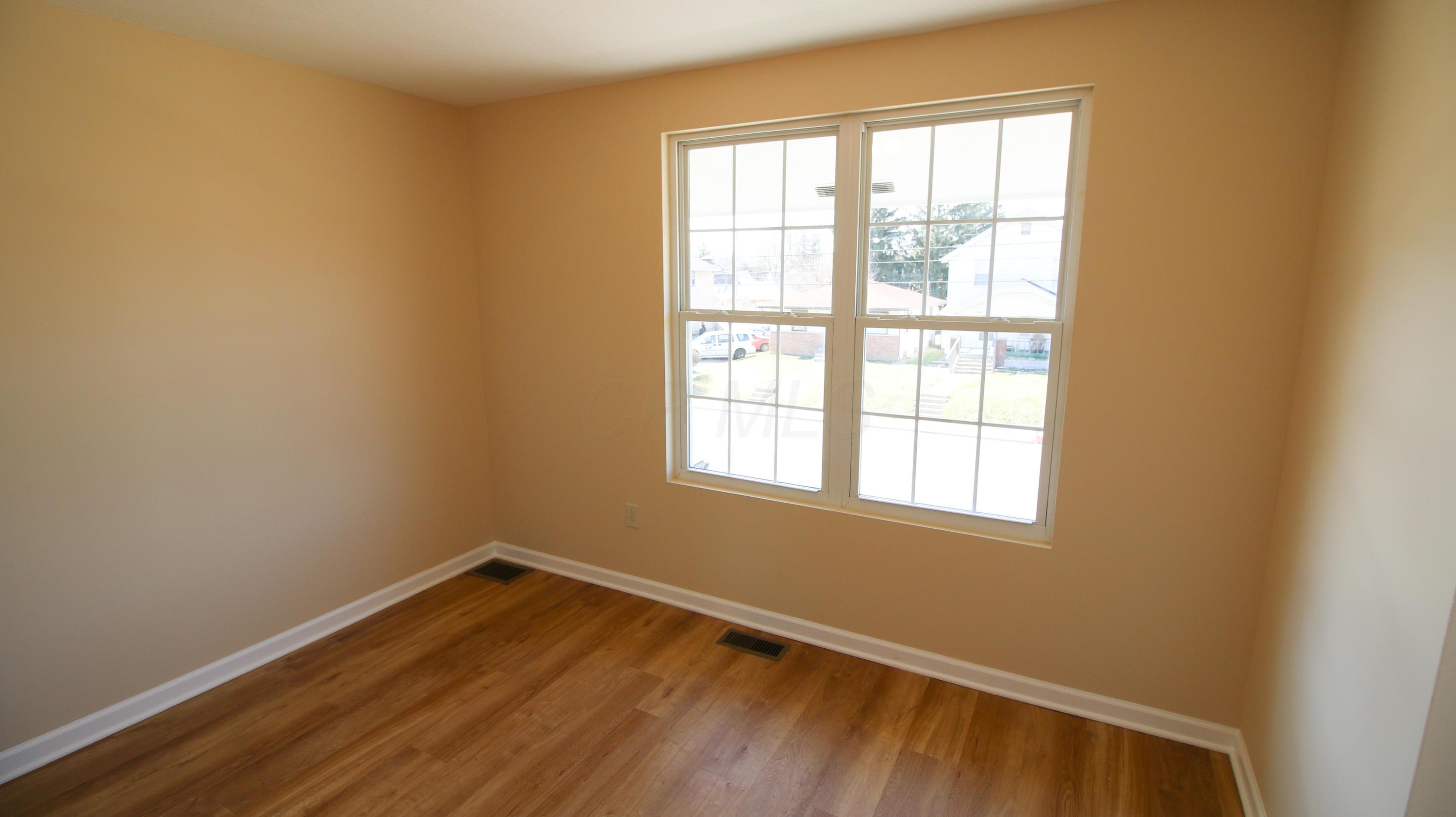 1322 Lockbourne Road Columbus, OH 43206 - Photo 33 of 38