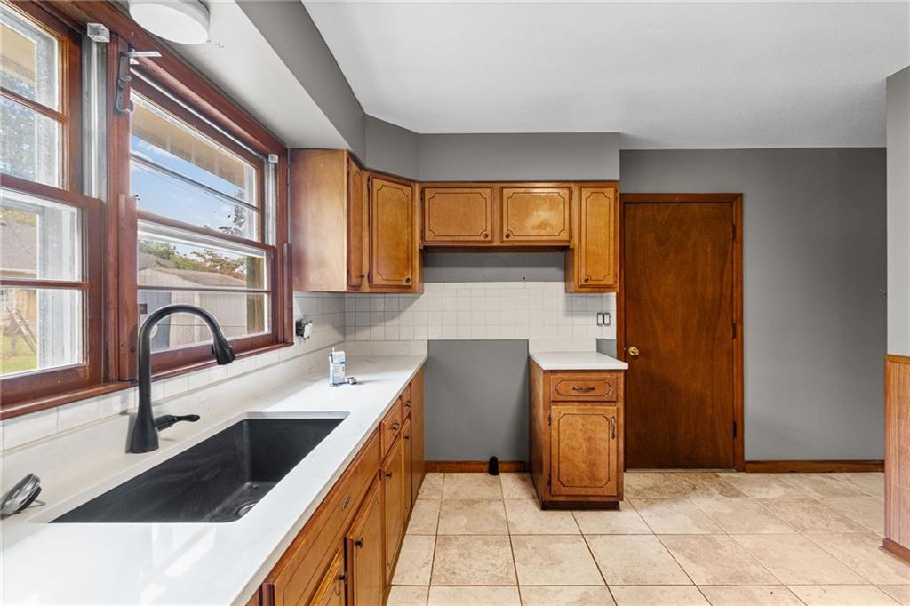 506 Country Club Road Lexington, MO 64067 - Photo 10 of 28 Gallery Image 10