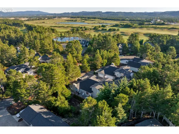 $399,500 | 2014 Royal Saint Georges Drive, Florence, OR 97439