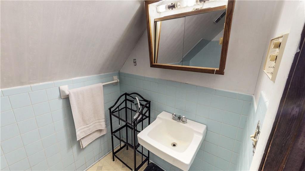 8430 South McGregor Road Indianapolis, IN 46259 - Photo 25 of 47