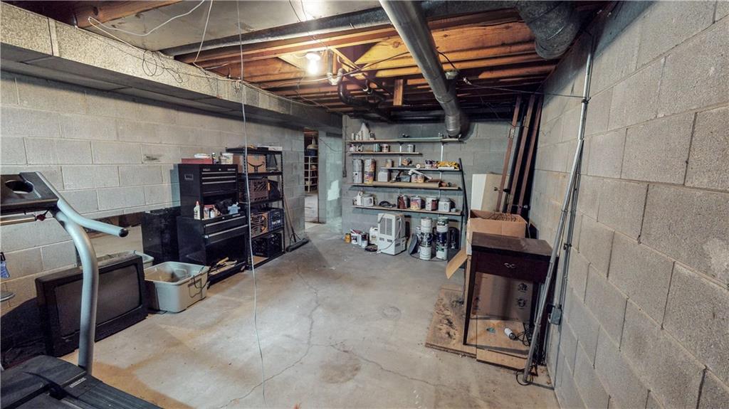 8430 South McGregor Road Indianapolis, IN 46259 - Photo 33 of 47