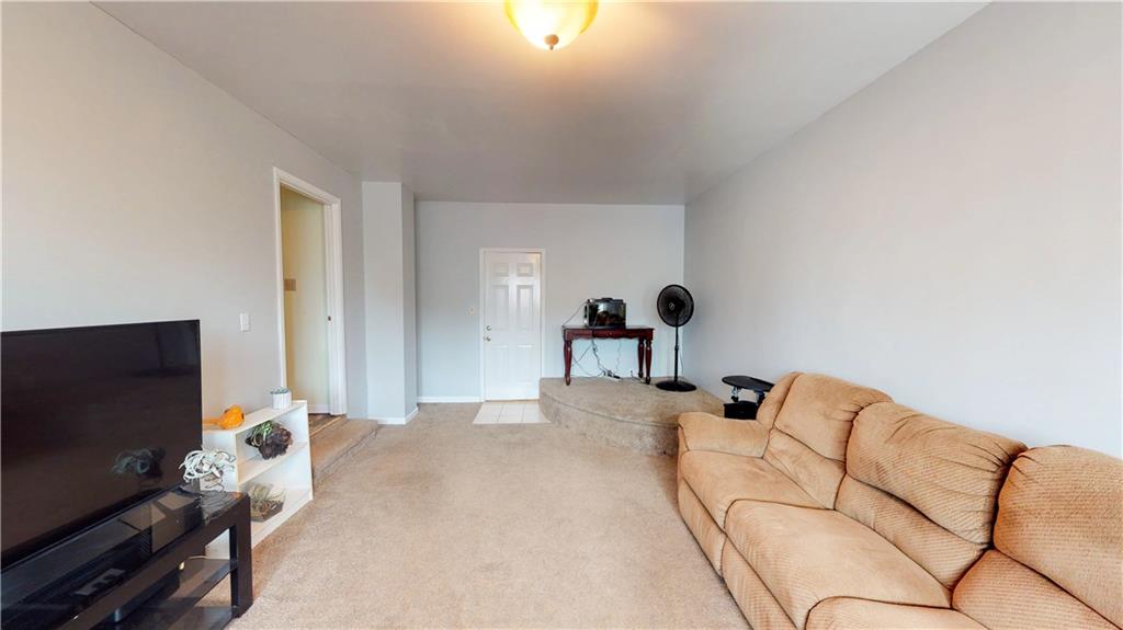 8430 South McGregor Road Indianapolis, IN 46259 - Photo 5 of 47