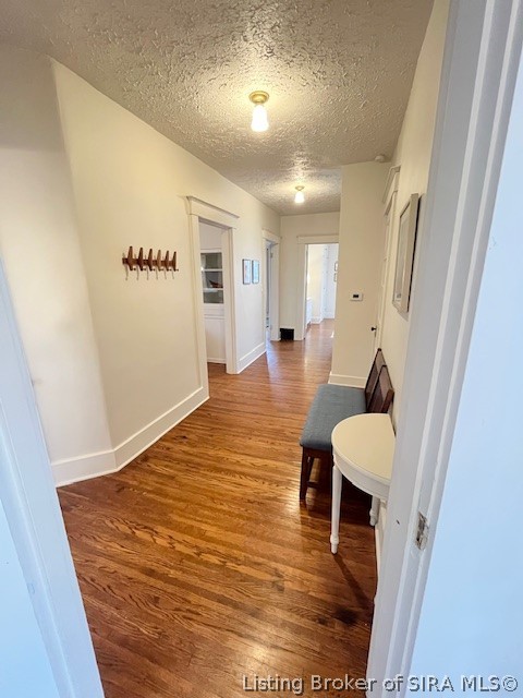 1928 East Spring Street New Albany, IN 47150 - Photo 5 of 51 Unit 2 hallway
(Currently occupied Furnished Finder)
