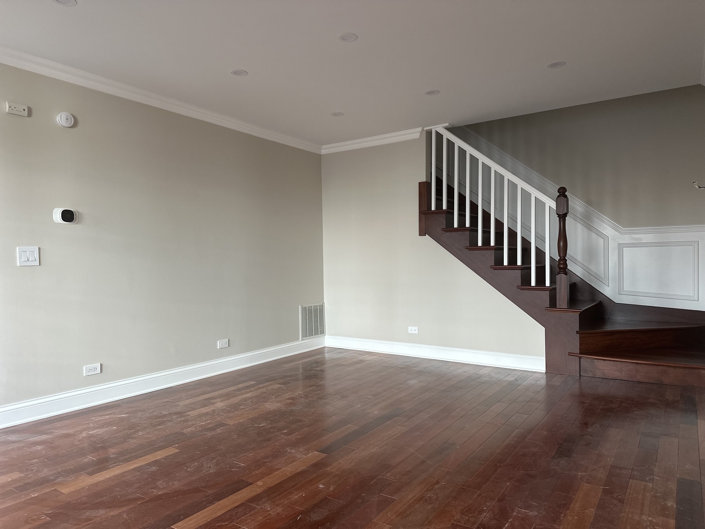 2024 North Old Hicks Road, Unit B6 Palatine, IL 60074 - Photo 4 of 17