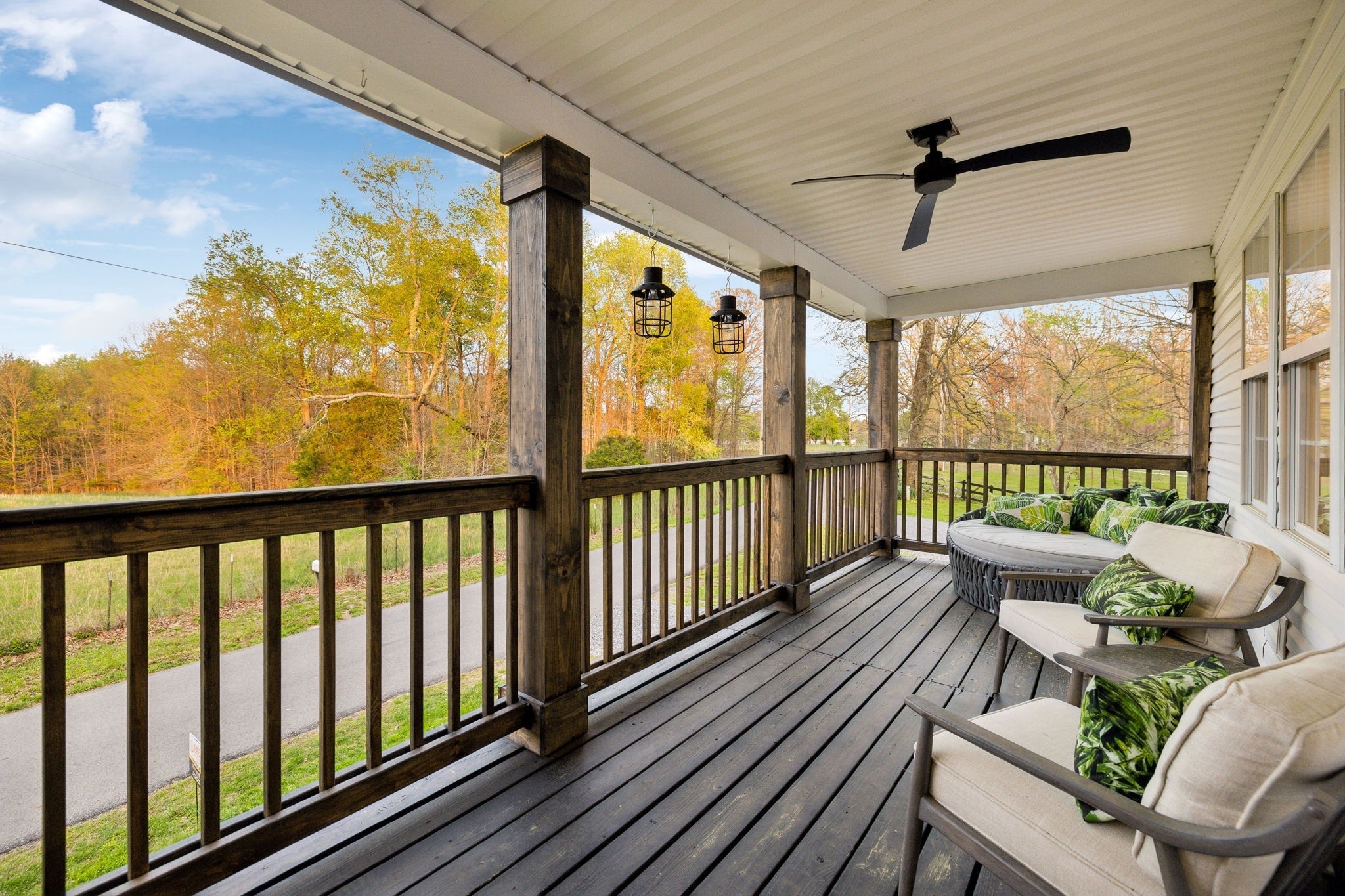 1054 Coker Ford Road Portland, TN 37148 - Photo 56 of 72 a view of a balcony with furniture