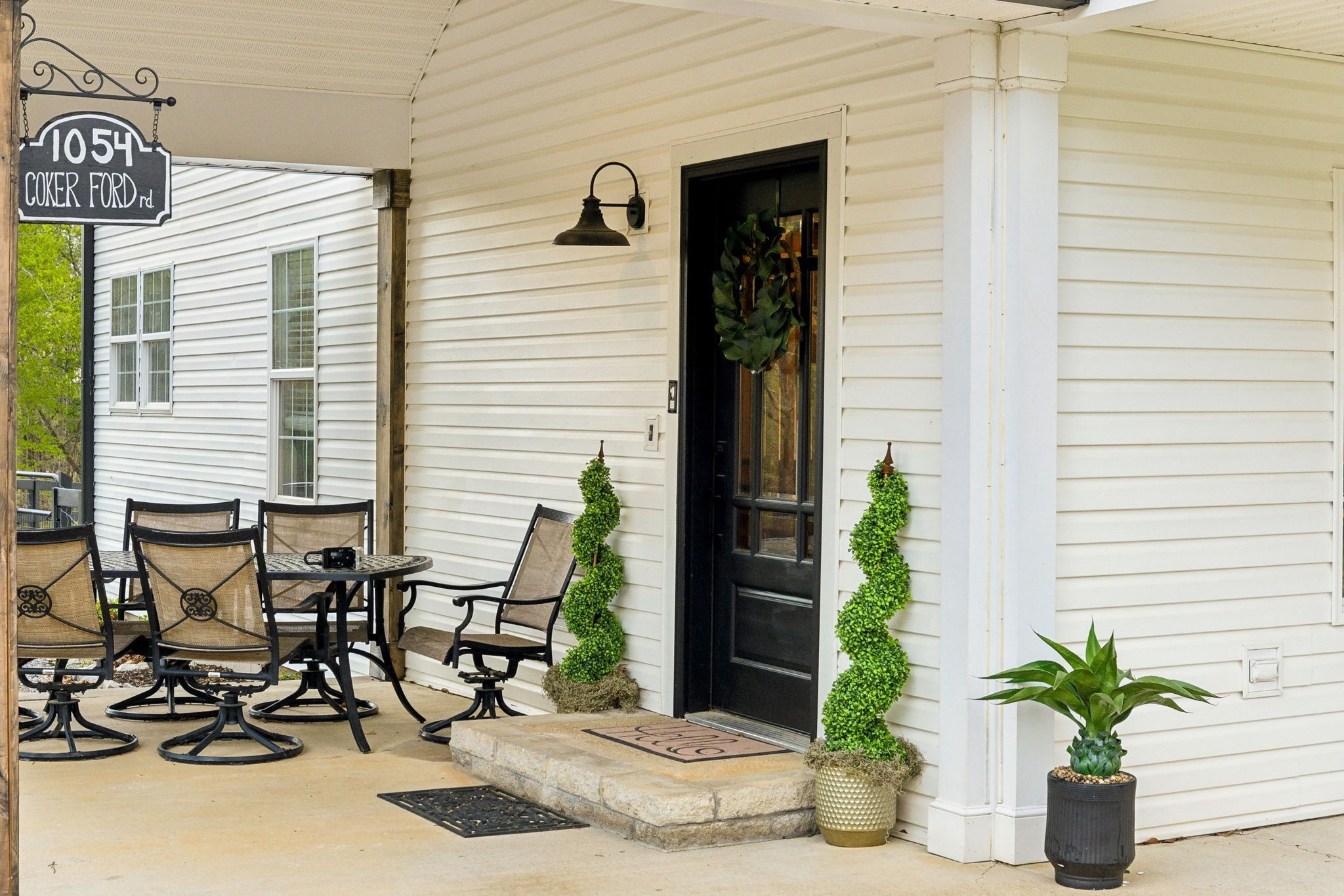 1054 Coker Ford Road Portland, TN 37148 - Photo 8 of 72 a view of a entryway front of house