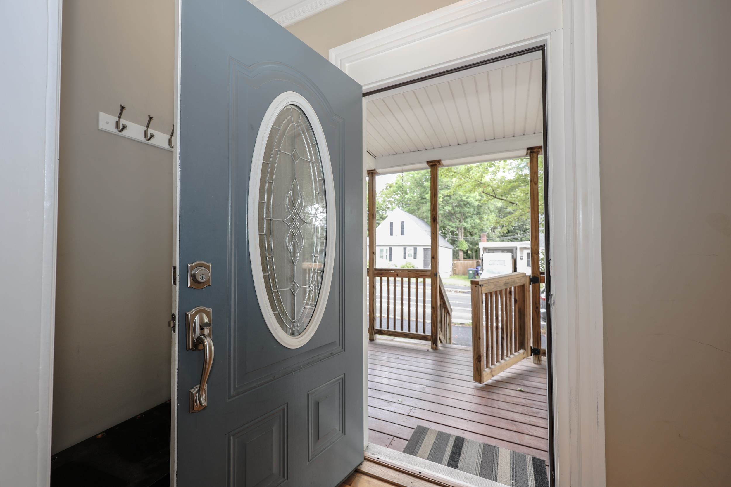 892 Beech Street Manchester, NH 03104 - Photo 11 of 52