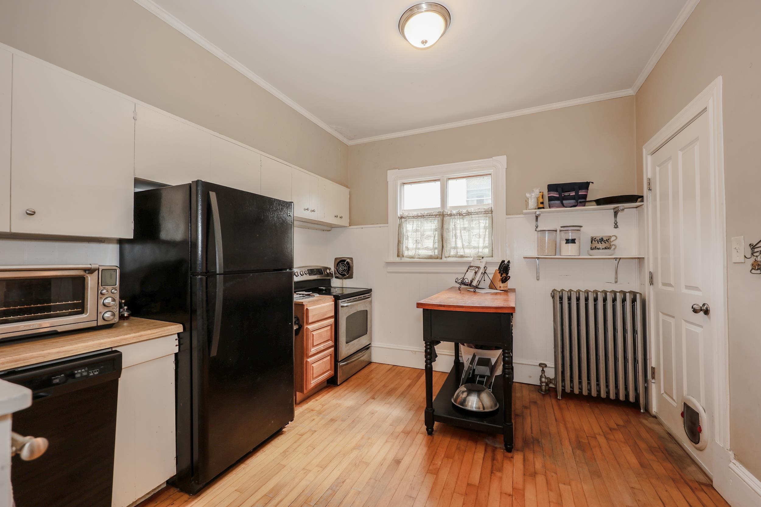 892 Beech Street Manchester, NH 03104 - Photo 16 of 52