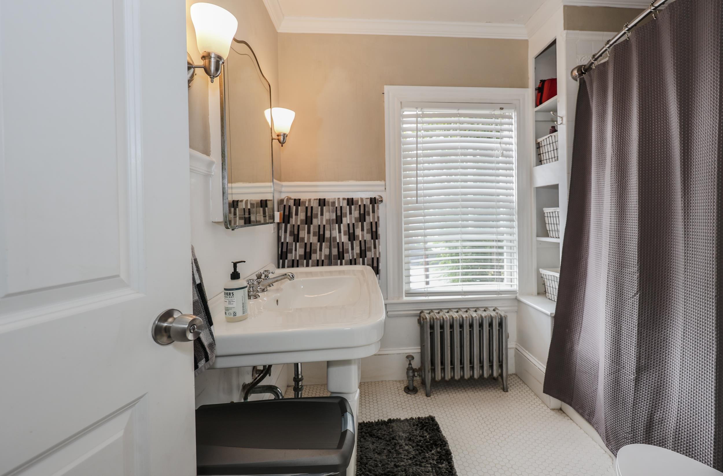 892 Beech Street Manchester, NH 03104 - Photo 39 of 52