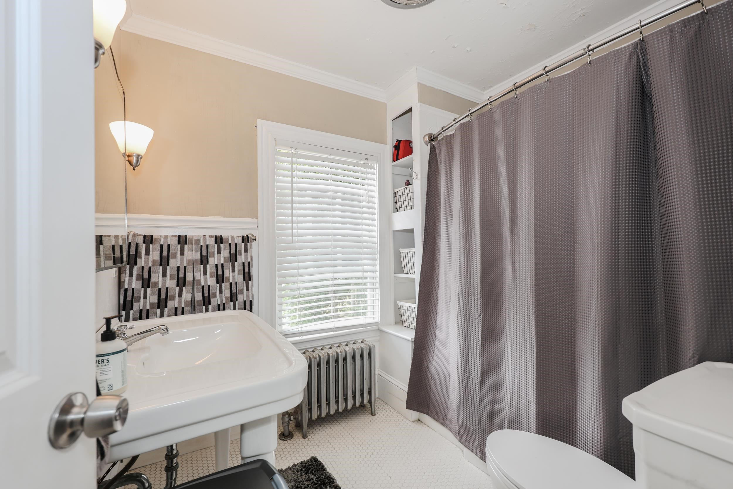 892 Beech Street Manchester, NH 03104 - Photo 40 of 52