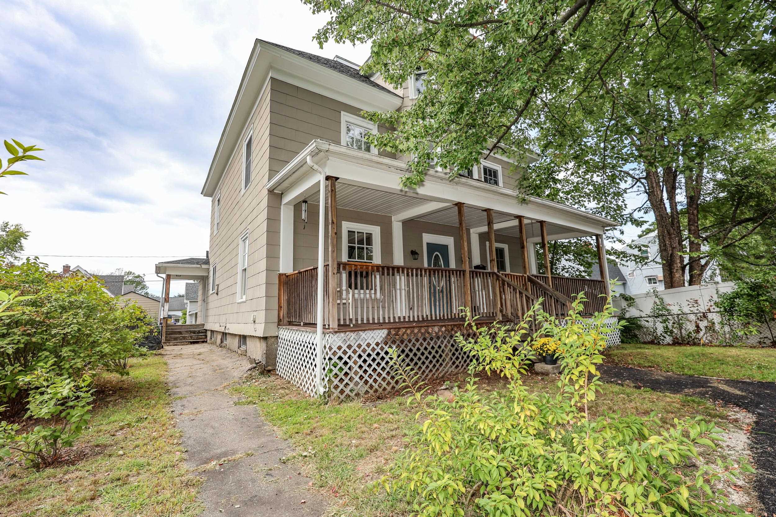 892 Beech Street Manchester, NH 03104 - Photo 5 of 52